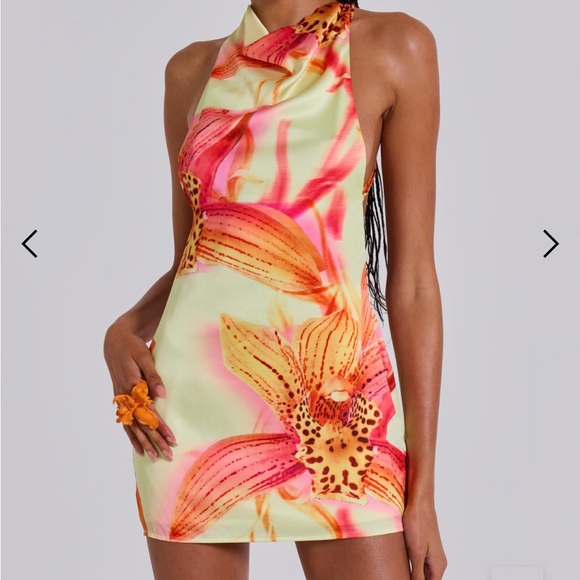 Brand new Jaded London Lucia Backless Mini Dress With Flower Detail - Picture 5 of 9